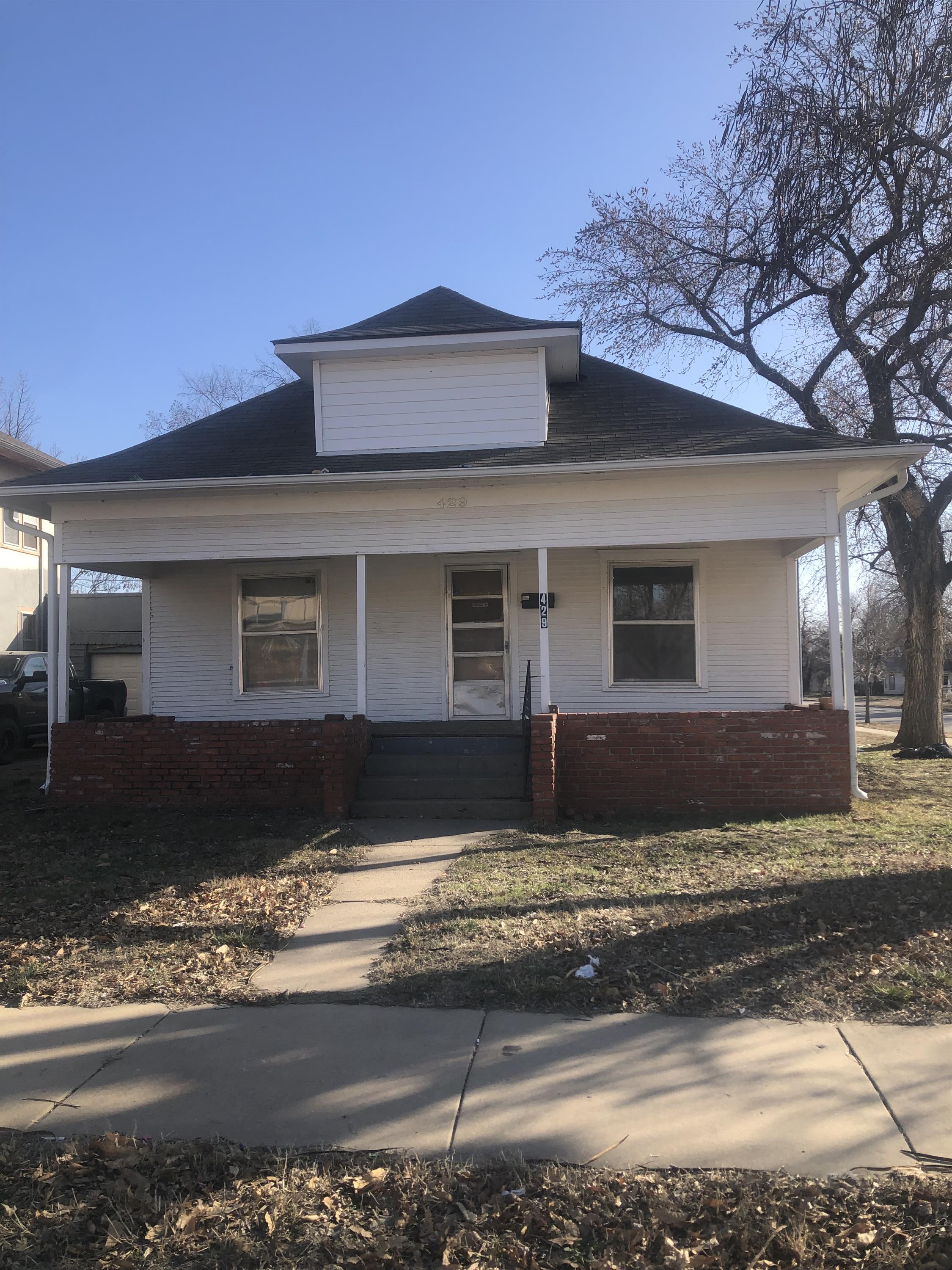 429 W 9th
